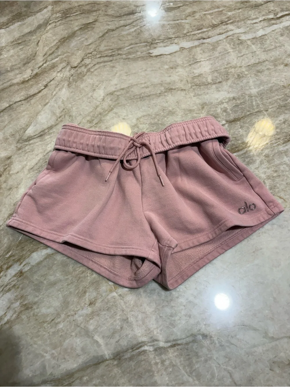 ALO Yoga Accolade Shorts *Sweet Pink*